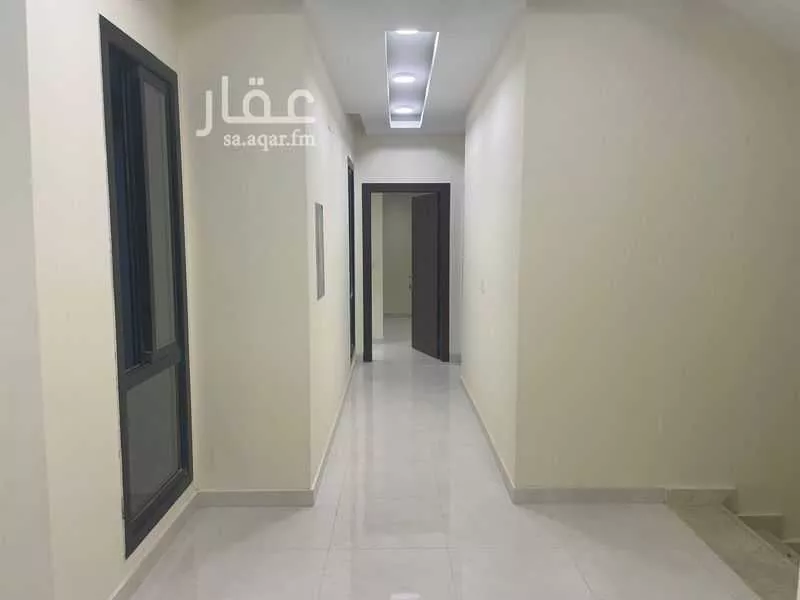 5 bedroom villa in Al Janadriyah 28