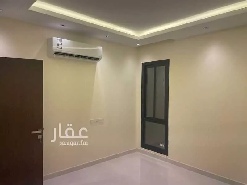 5 bedroom villa in Al Janadriyah 30