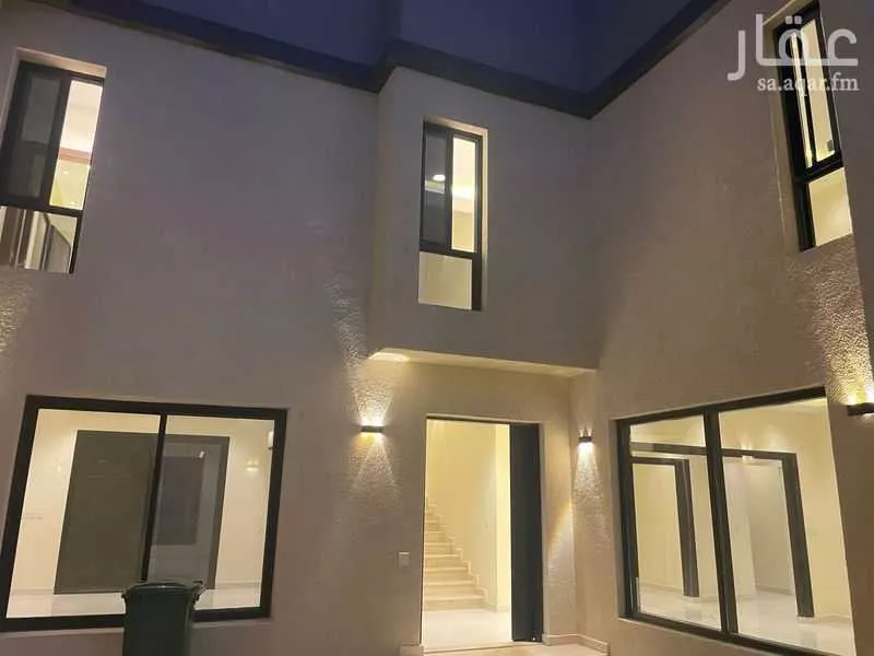 5 bedroom villa in Al Janadriyah 7