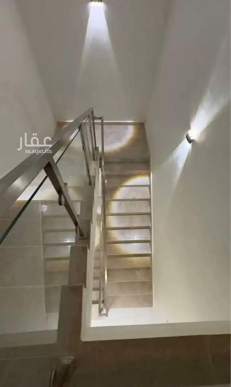 فيلا 5 غرف في الجنادرية 28