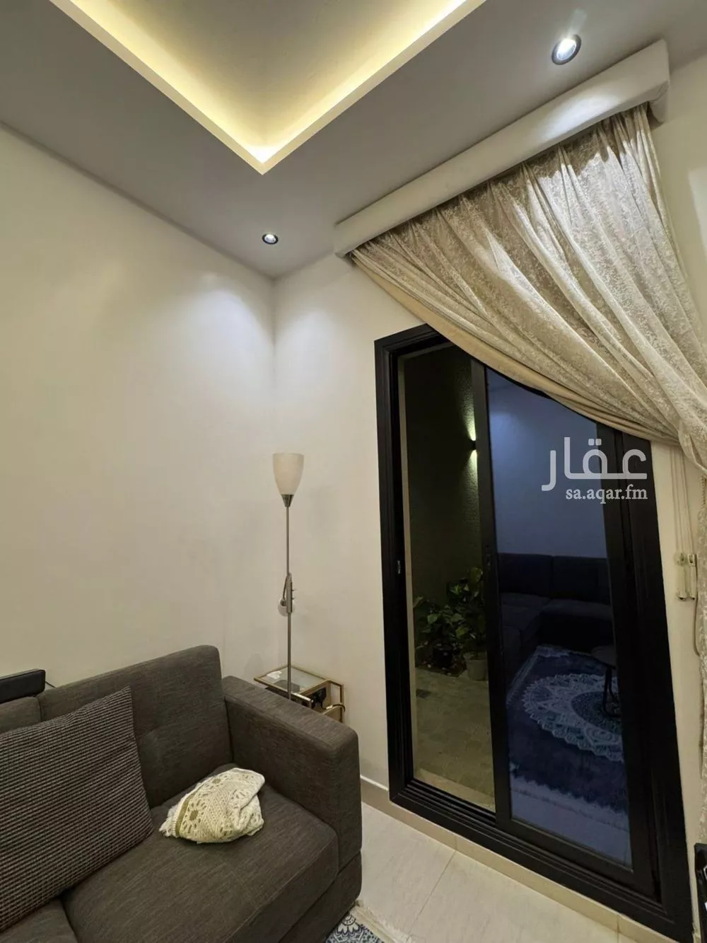 فيلا 4 غرف في النرجس 23