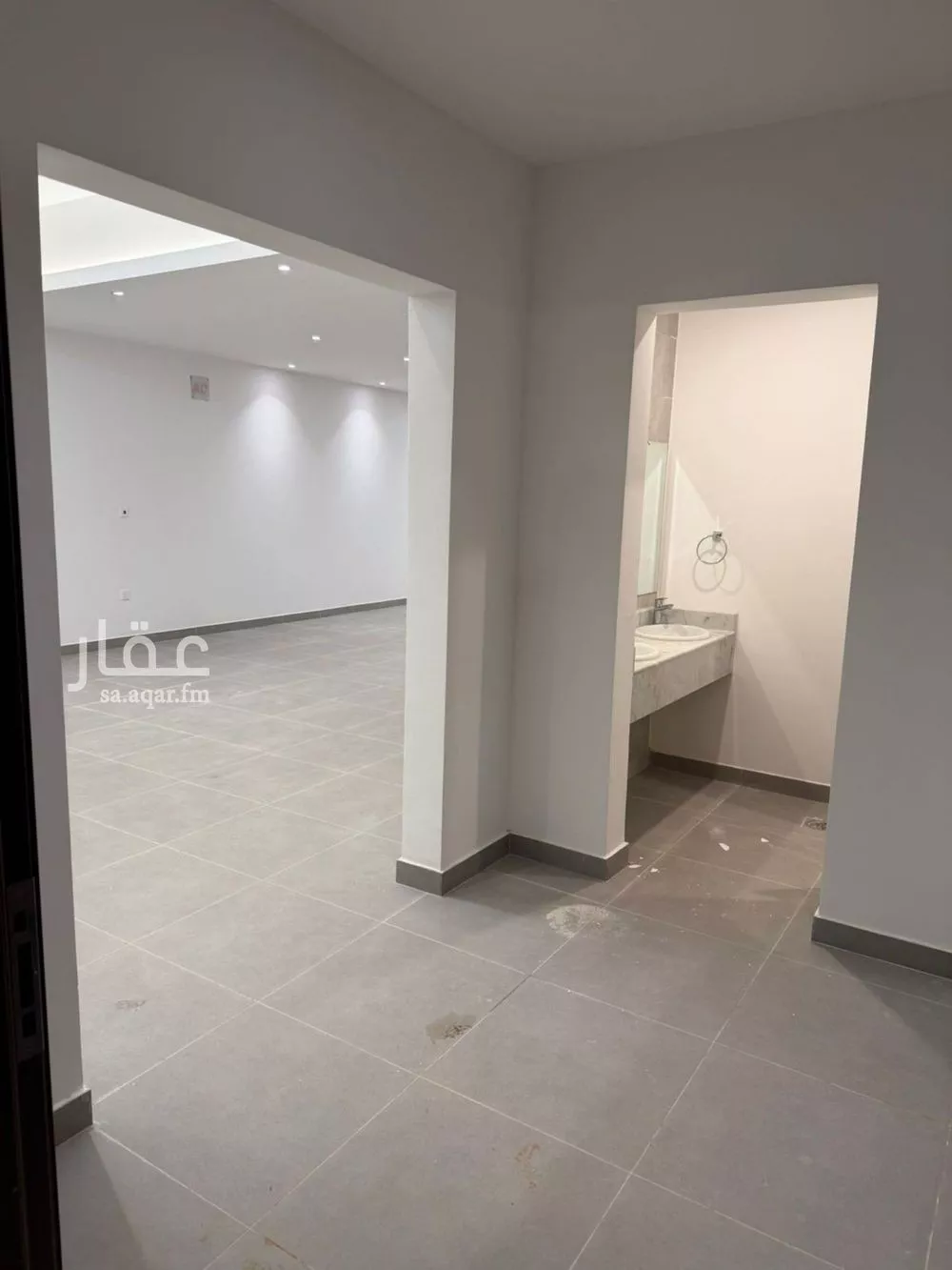 5 bedroom villa in Al Narjis 13
