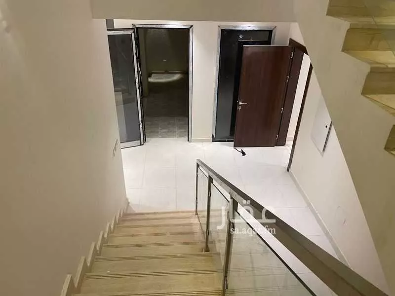 4 bedroom villa in Al Janadriyah 13