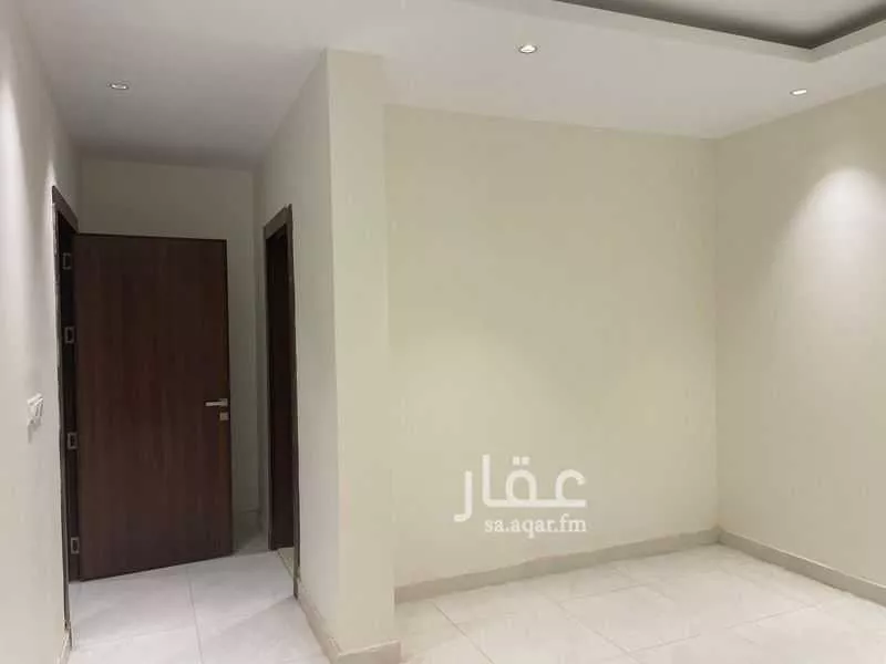4 bedroom villa in Al Janadriyah 17