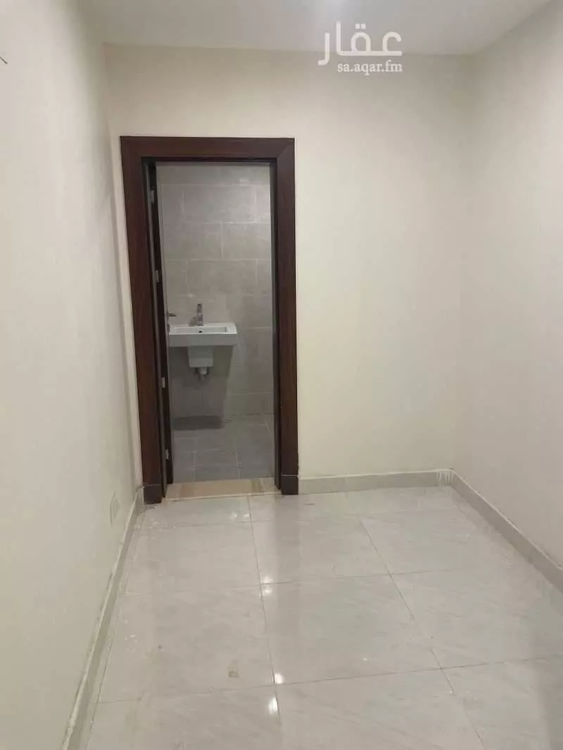4 bedroom villa in Al Janadriyah 24