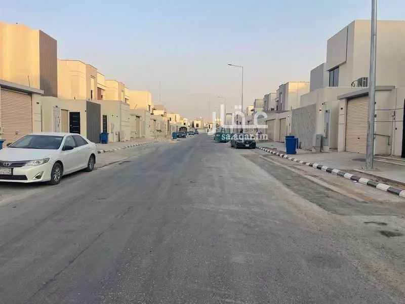4 bedroom villa in Al Janadriyah 29