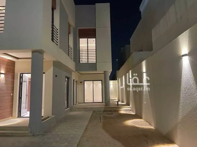 4 bedroom villa in Al Janadriyah 5