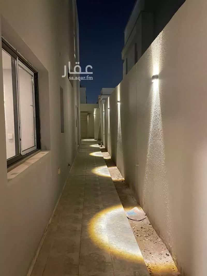 4 bedroom villa in Al Janadriyah 6