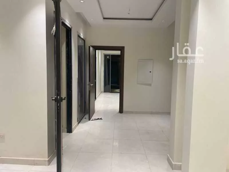 4 bedroom villa in Al Janadriyah 10