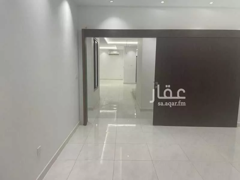 3 bedroom villa in Al Janadriyah 9
