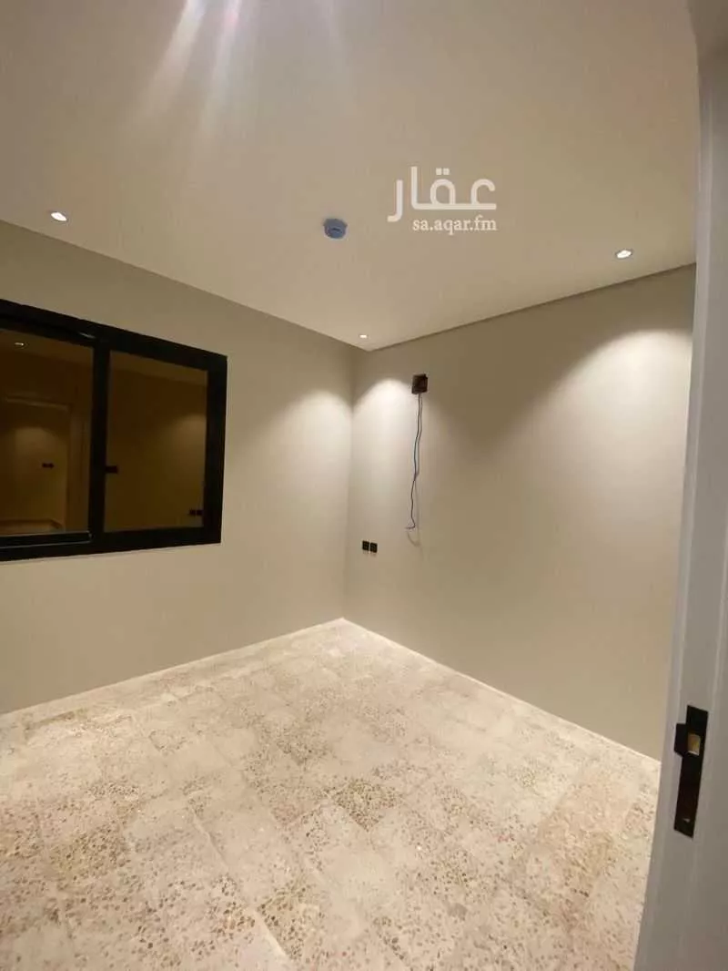 فيلا 3 غرف في العارض 5