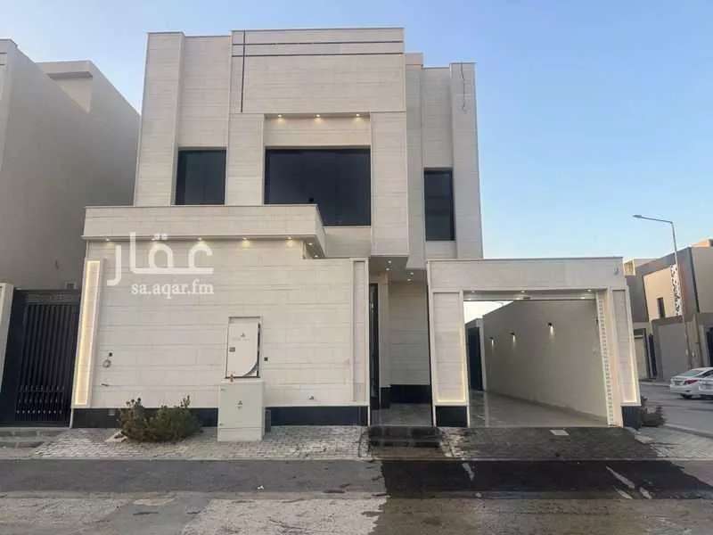 5 bedroom villa in Al Rimal 4