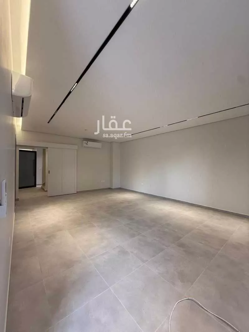 فيلا 5 غرف في النرجس 14
