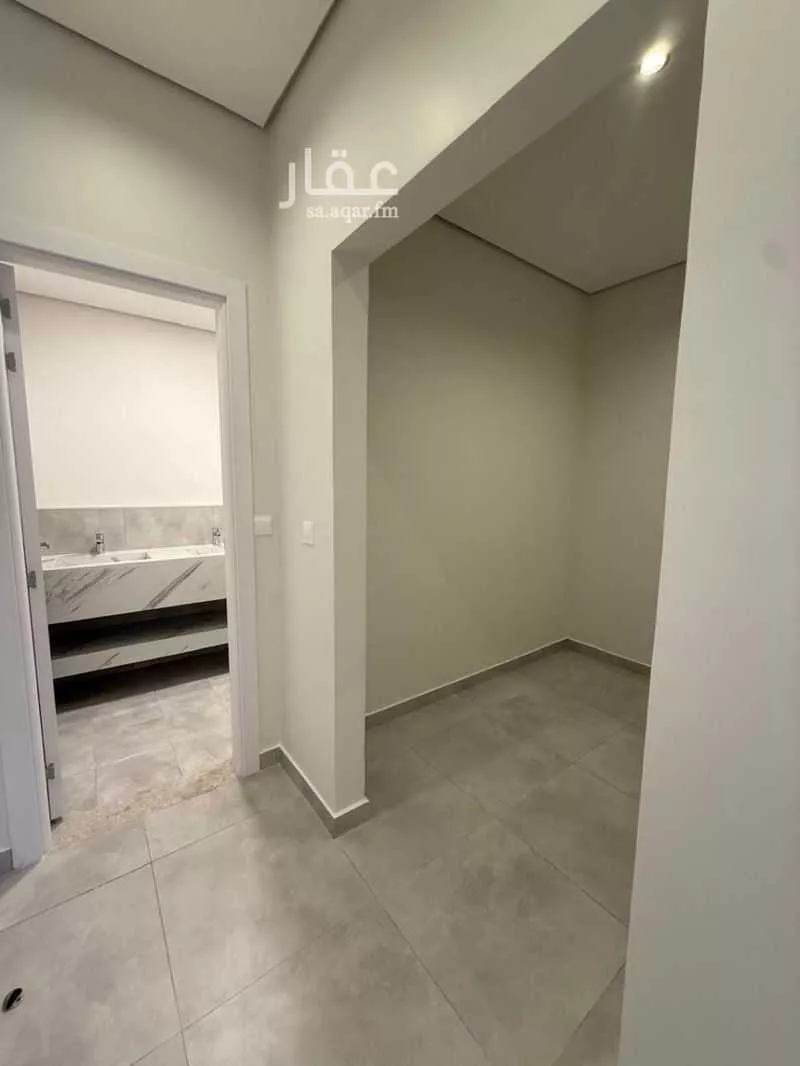 فيلا 5 غرف في النرجس 15