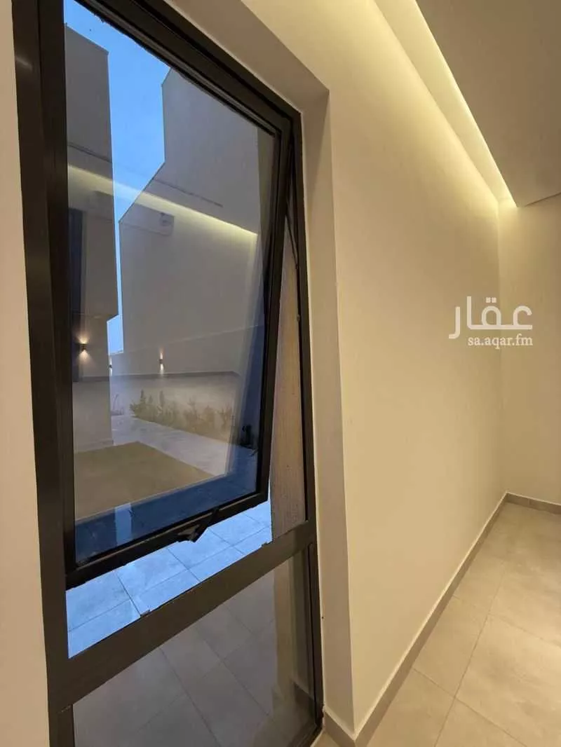فيلا 5 غرف في النرجس 10