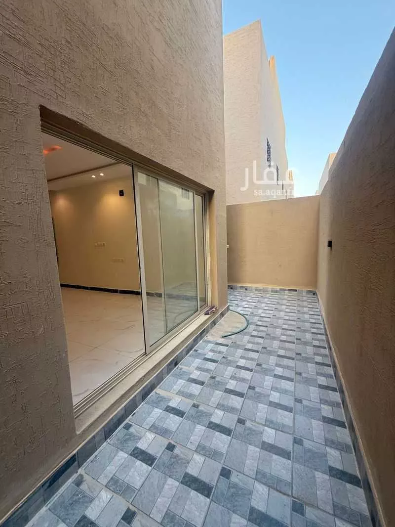 5 bedroom villa in Okaz 8