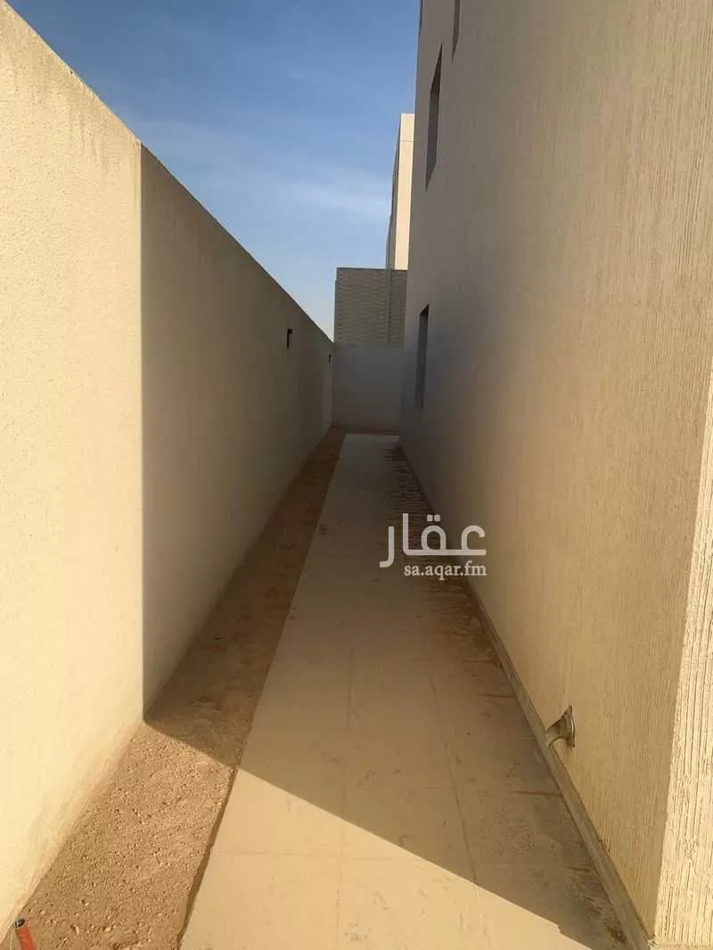4 bedroom villa in Riyadh 5