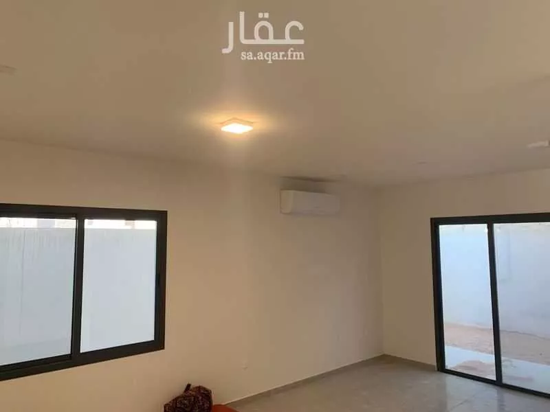 4 bedroom villa in Riyadh 9