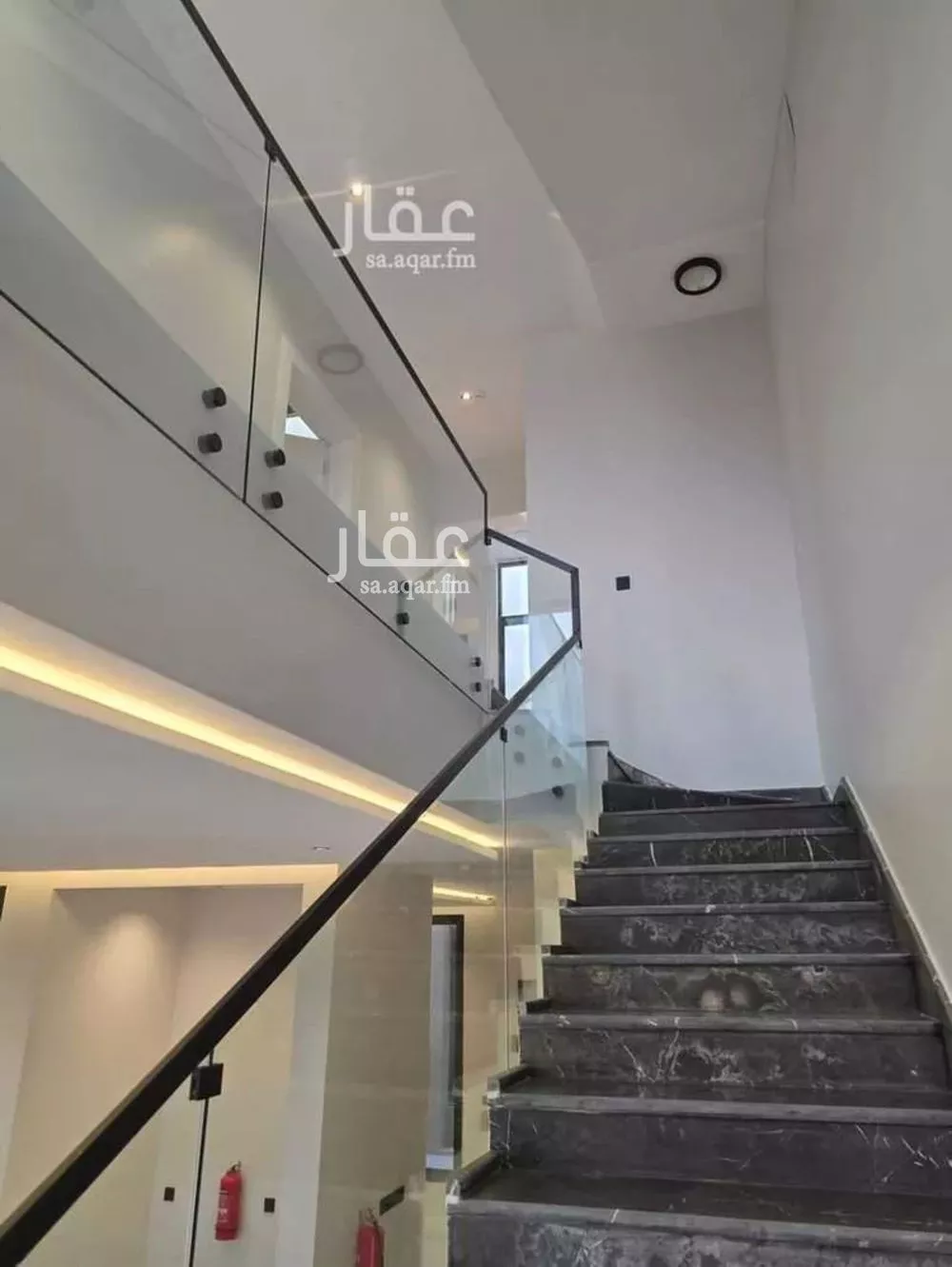 فيلا 3 غرف في الرمال 2