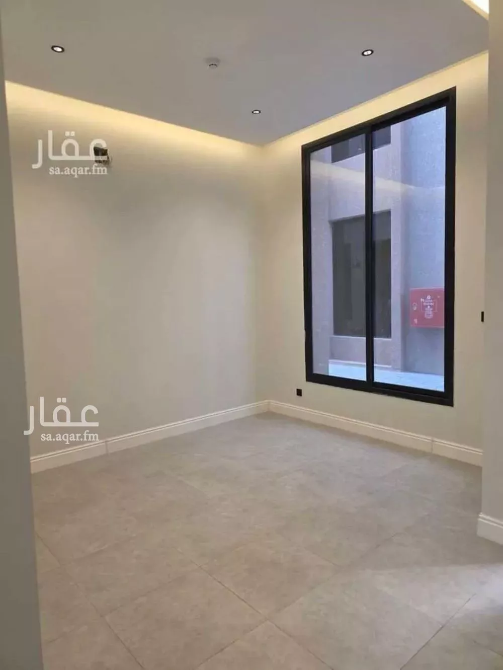 فيلا 3 غرف في الرمال 4