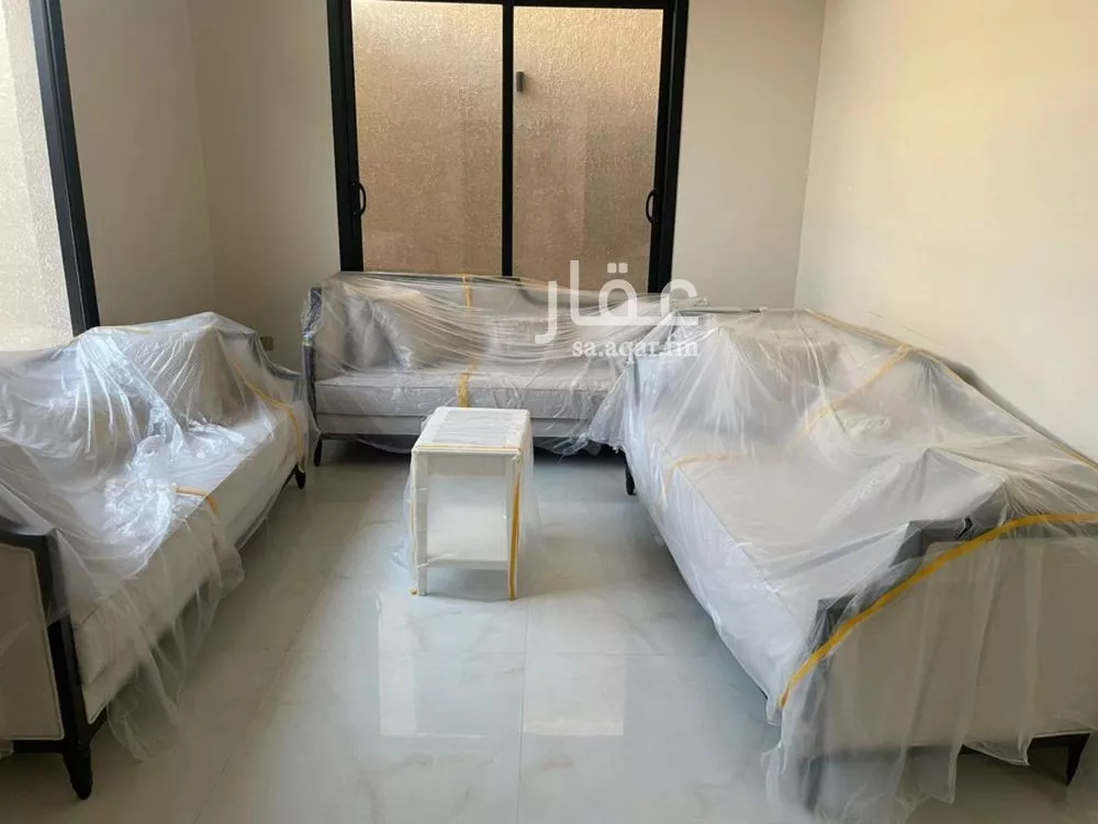 5 bedroom villa in Al Narjis 2