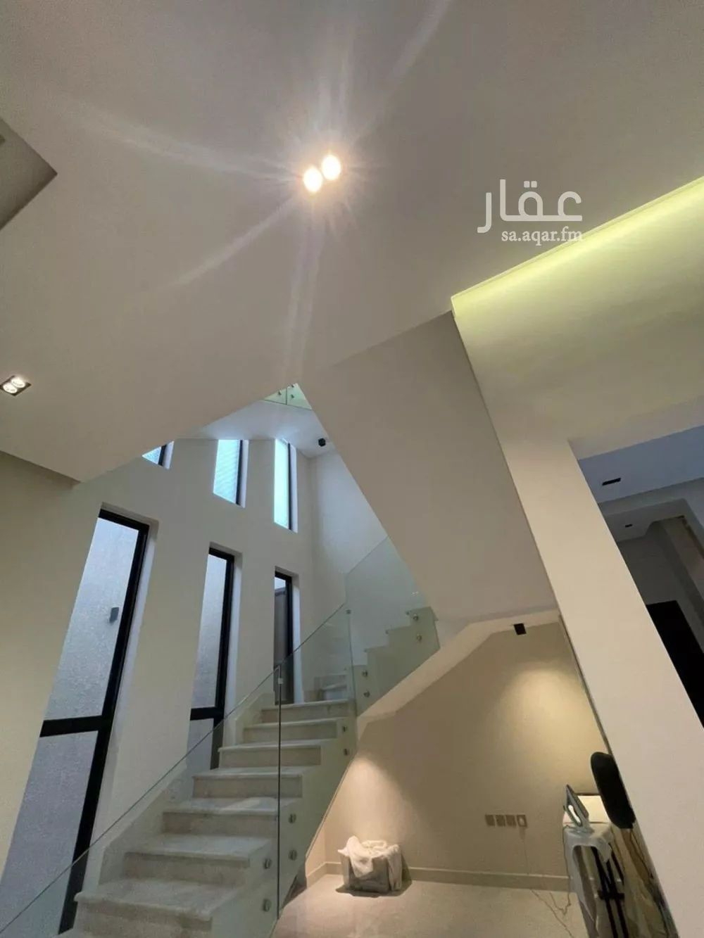 5 bedroom villa in Al Narjis 5