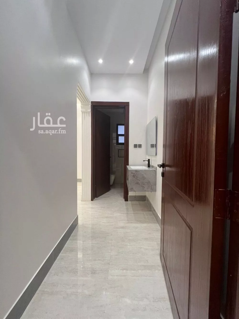 شقة 4 غرف في عكاظ 13