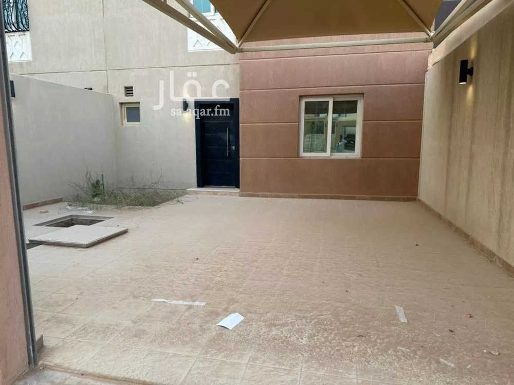 4 bedroom villa in Riyadh 6
