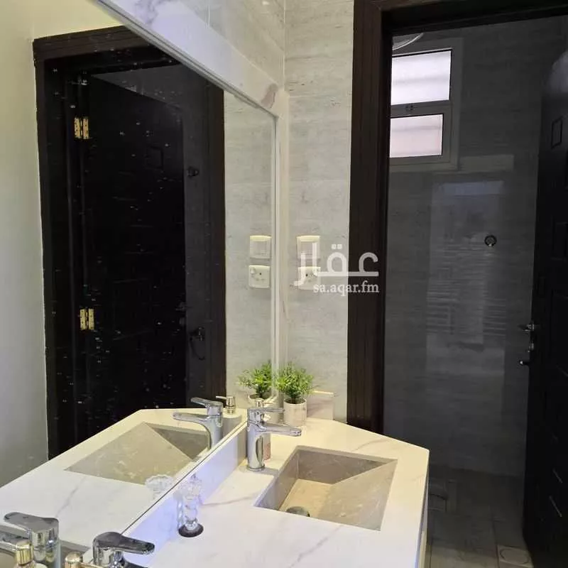 5 bedroom villa in Ash Sharq 18