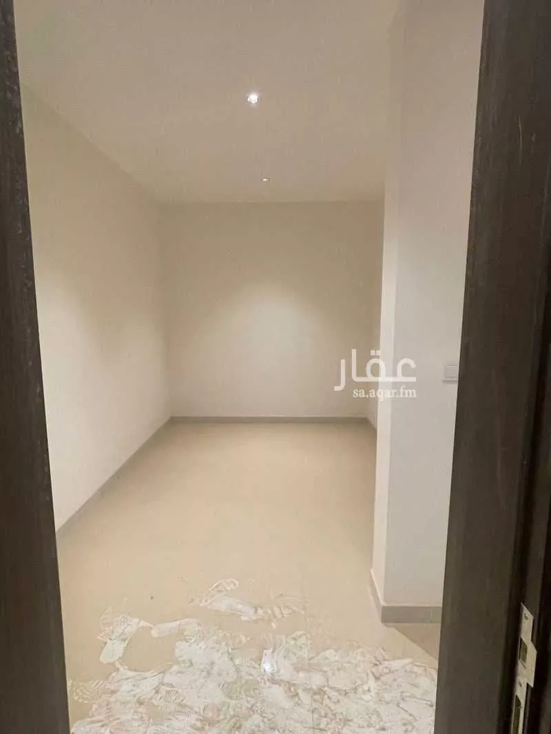 فيلا 4 غرف في الجنادرية 11