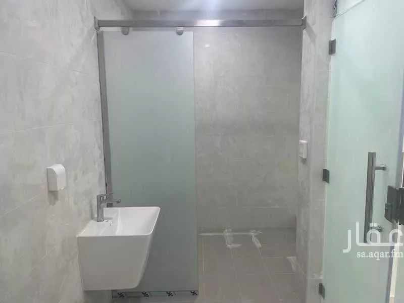 3 bedroom villa in Al Janadriyah 17