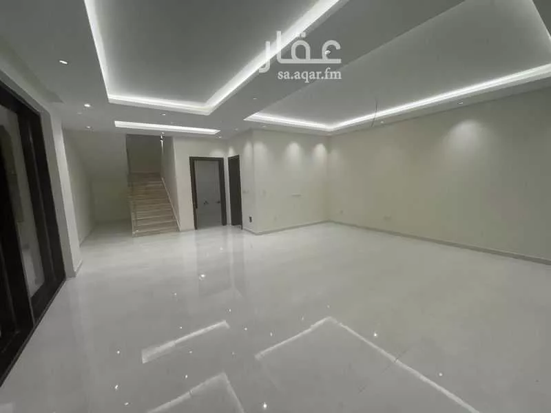 فيلا 5 غرف في الجنادرية 11