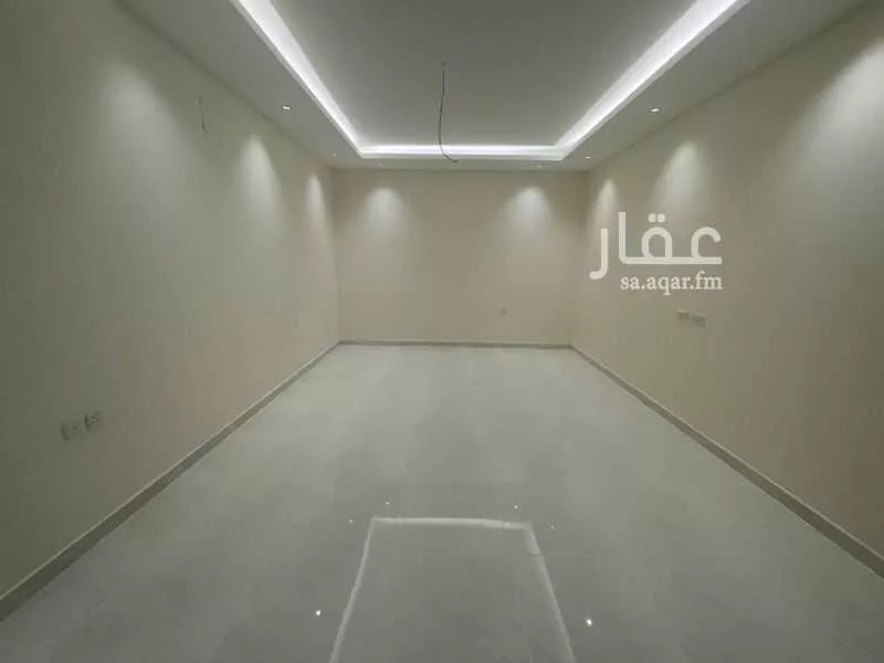 فيلا 5 غرف في الجنادرية 8