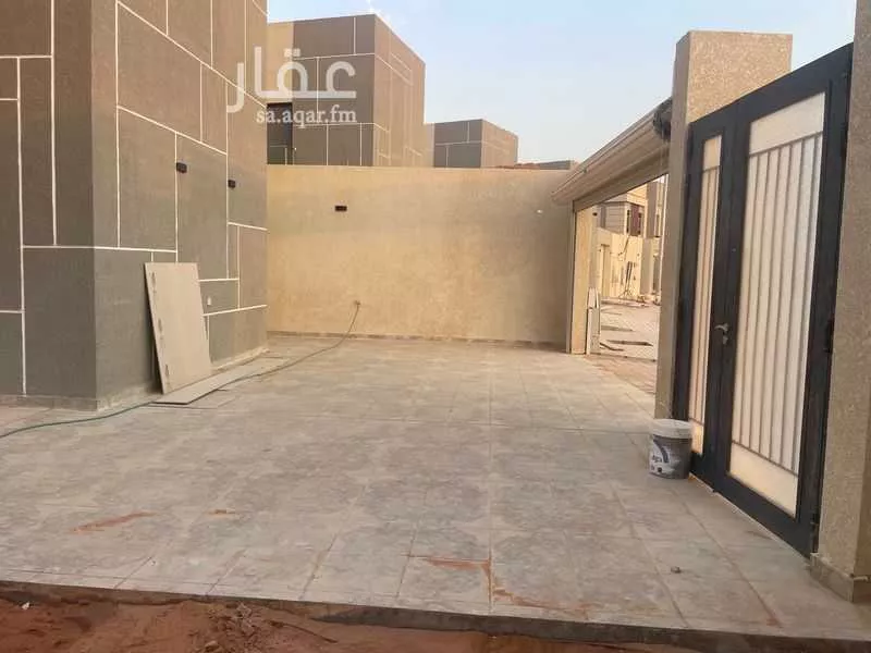 فيلا 3 غرف في الجنادرية 9