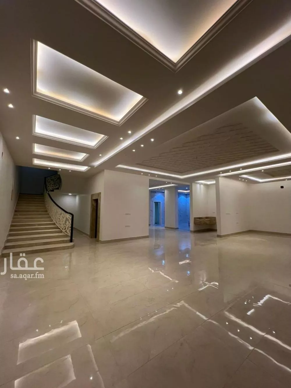 فيلا 5 غرف في النرجس 11