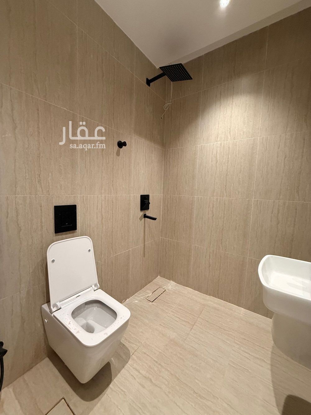 2 bedroom apartment in Al Rawdah 5