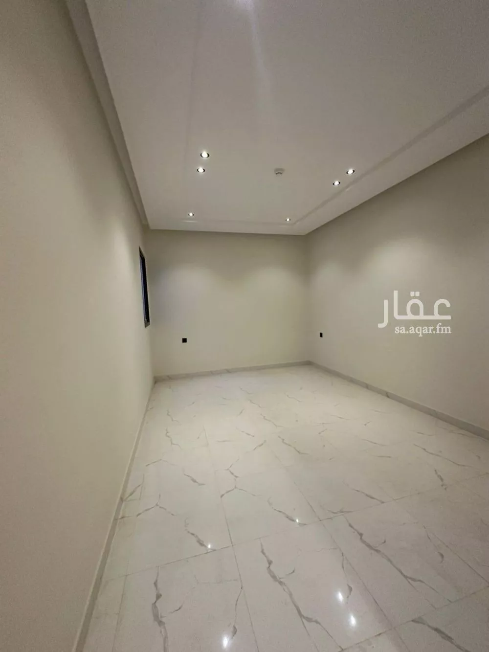 4 bedroom apartment in Al Hazm 8