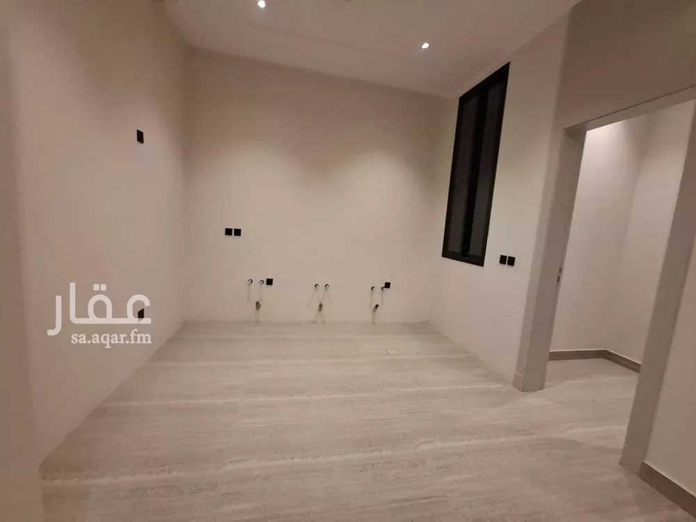 4 bedroom floor in Al Munsiyah 11