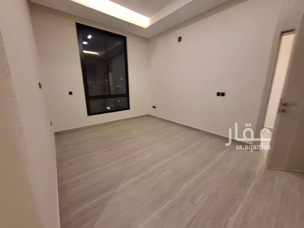 4 bedroom floor in Al Munsiyah 7