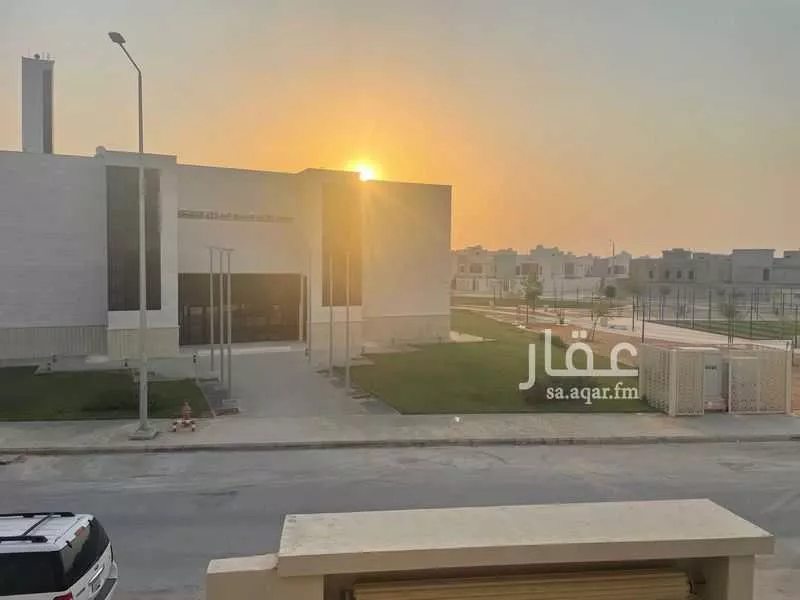 فيلا 3 غرف في الجنادرية 30