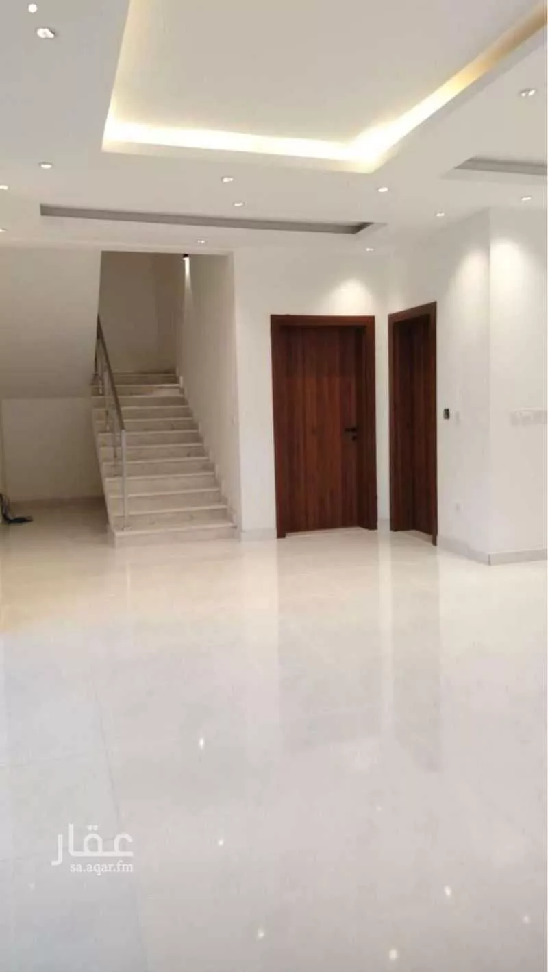 3 bedroom villa in Al Janadriyah 10