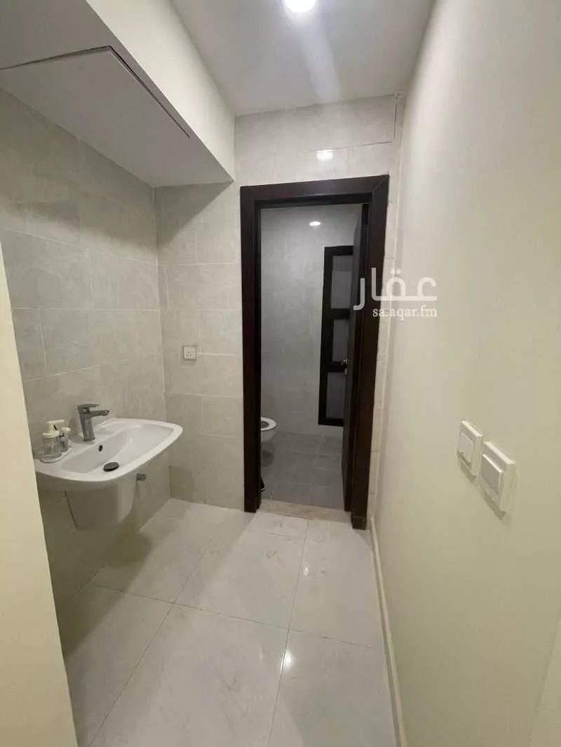 3 bedroom villa in Al Janadriyah 16