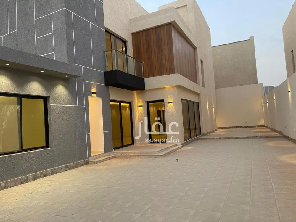 7 bedroom villa in Al Janadriyah 25