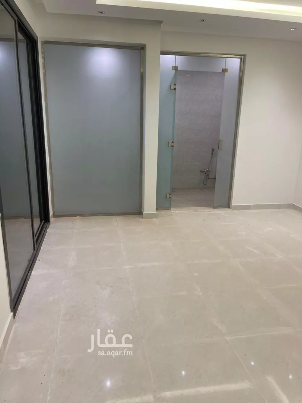 7 bedroom villa in Al Janadriyah 5