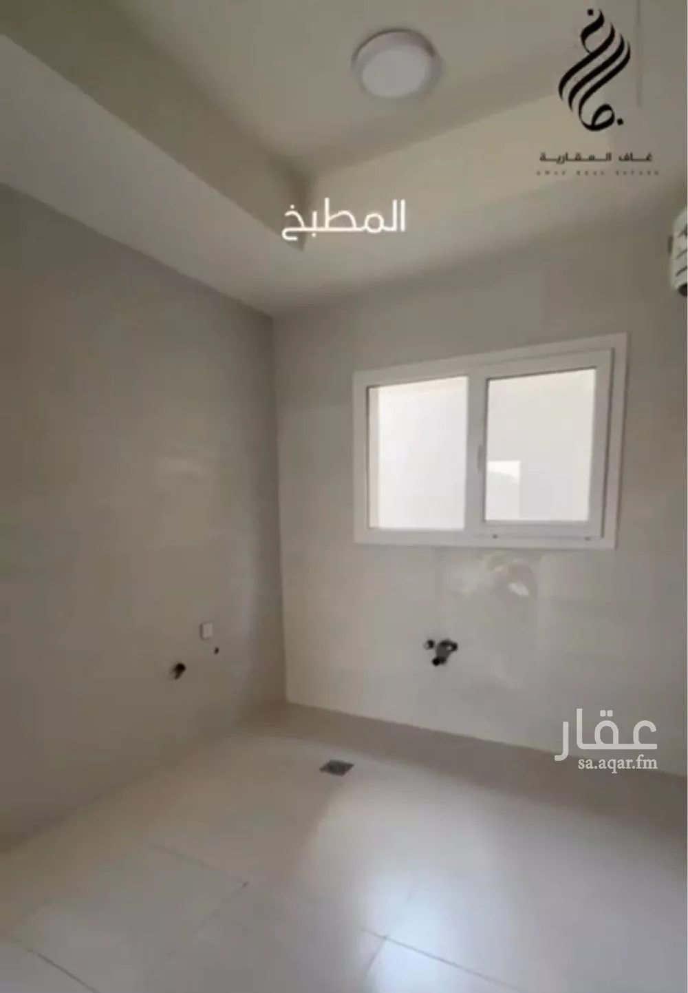 فيلا 6 غرف في العارض 14