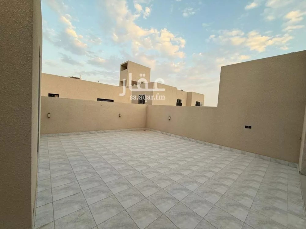 4 bedroom villa in Al Narjis 17