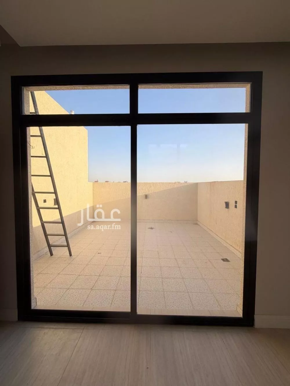 فيلا 4 غرف في العارض 12