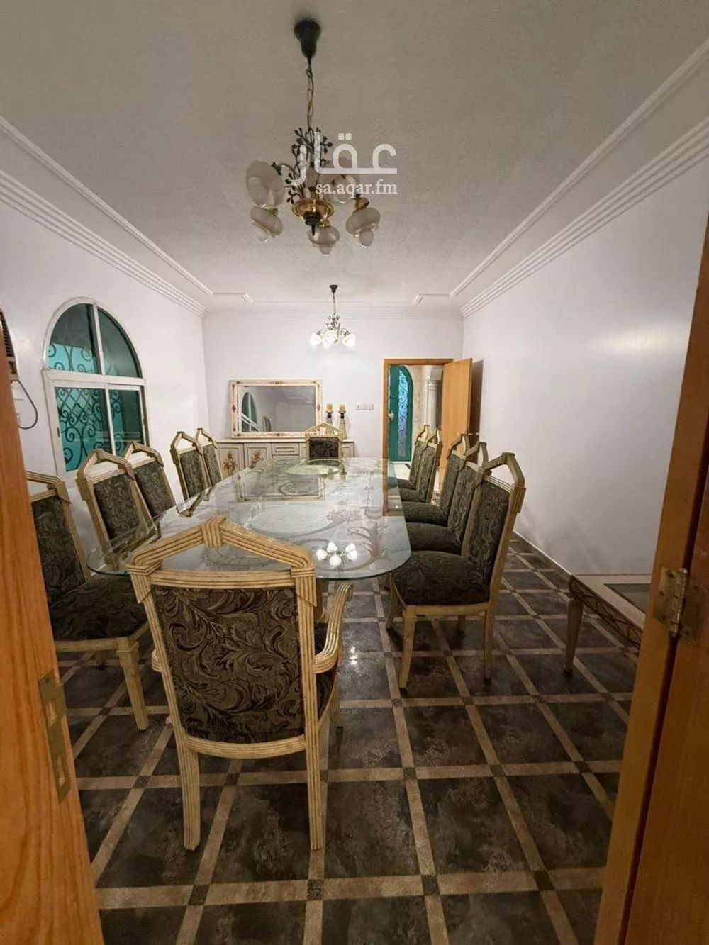فيلا 6 غرف في العقيق 6