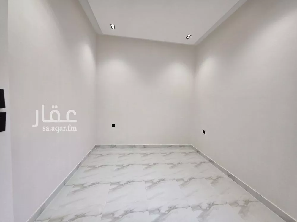 4 bedroom apartment in Al Zahrah 3