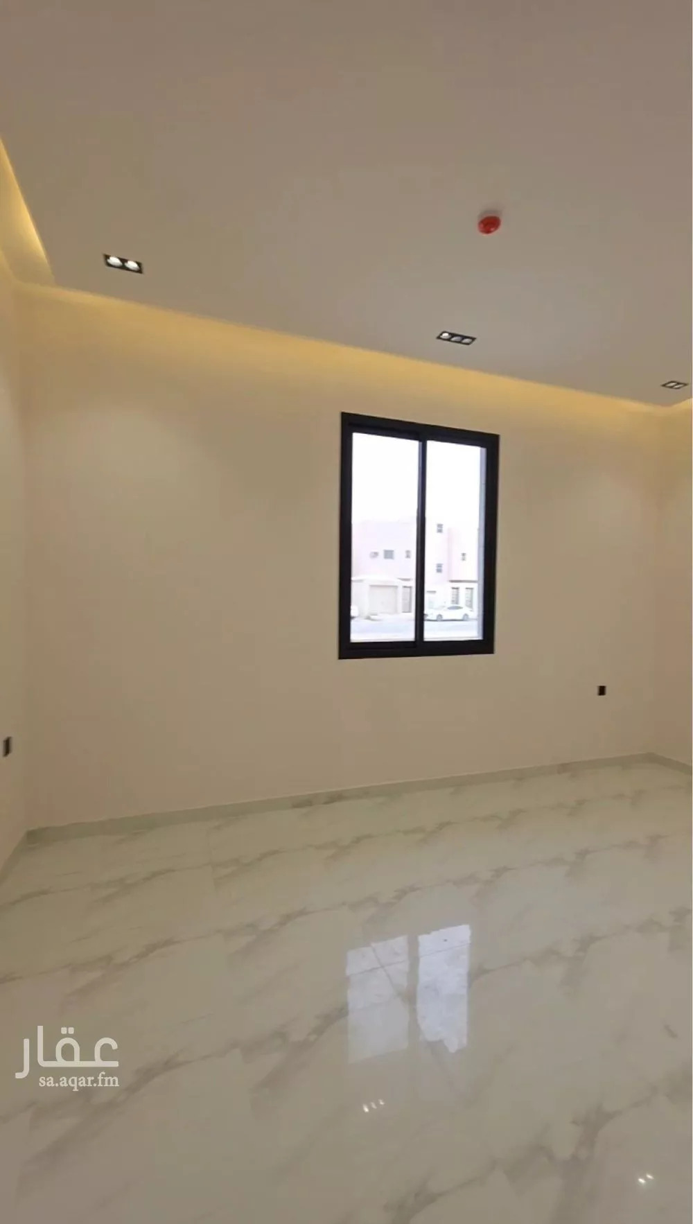 4 bedroom apartment in Al Zahrah 5